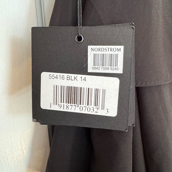 Mac Duggal 55416 Black Sleeveless V-Neck Ruffled Layered Gown Size 14 New - Picture 5 of 5